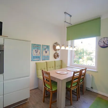 Krabbe In Zentraler Lage Von Appartement Eckernförde